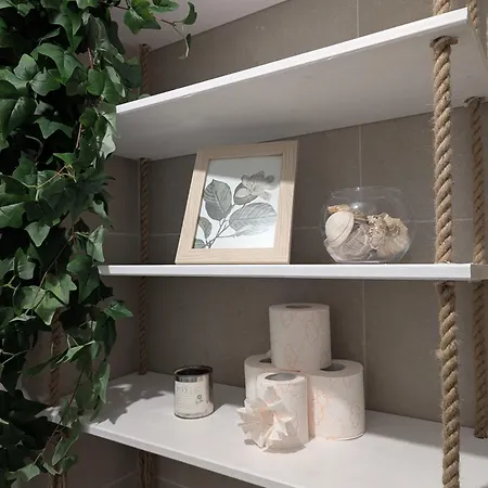 Maya - 2 Camere, Pool, And Private Parking Daire Navodari