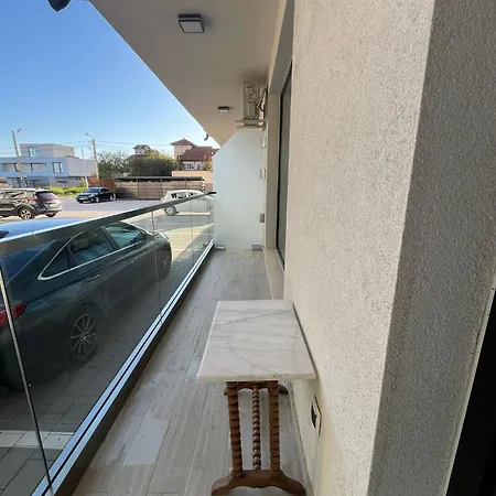 Apartament Maya - 2 Camere, Pool, And Private Parking *
