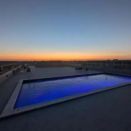 Maya - 2 Camere, Pool, And Private Parking Năvodari