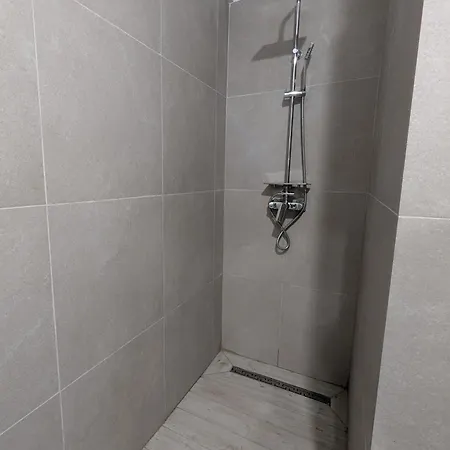 Maya - 2 Camere, Pool, And Private Parking Lejlighed Năvodari